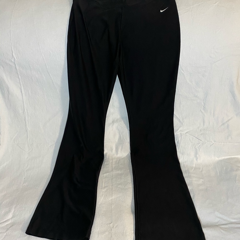Black Nike bell bottoms yoga pants-medium tall !